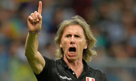 Ricardo Gareca, entrenador de Perú, se opuso a jugar la Copa América en Brasil. Ricardo Gareca, entrenador de Perú, se opuso a jugar la Copa América en Brasil.