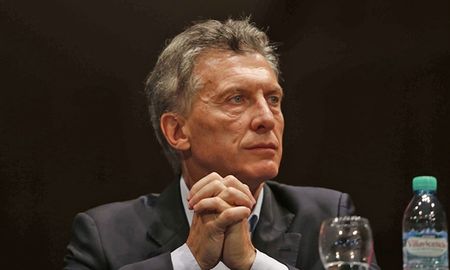 macri felicito al piloto del helicoptero presidencial por el rescate: ?muy bien hecho? macri felicito al piloto del helicoptero presidencial por el rescate: ?muy bien hecho?