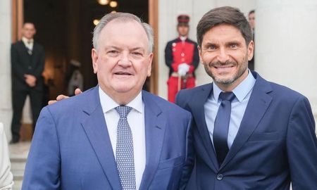 El senador Michlig junto al gobernador Pullaro en la apertura de sesiones ordinarias de la Legislatura de Santa Fe. El senador Michlig junto al gobernador Pullaro en la apertura de sesiones ordinarias de la Legislatura de Santa Fe.
