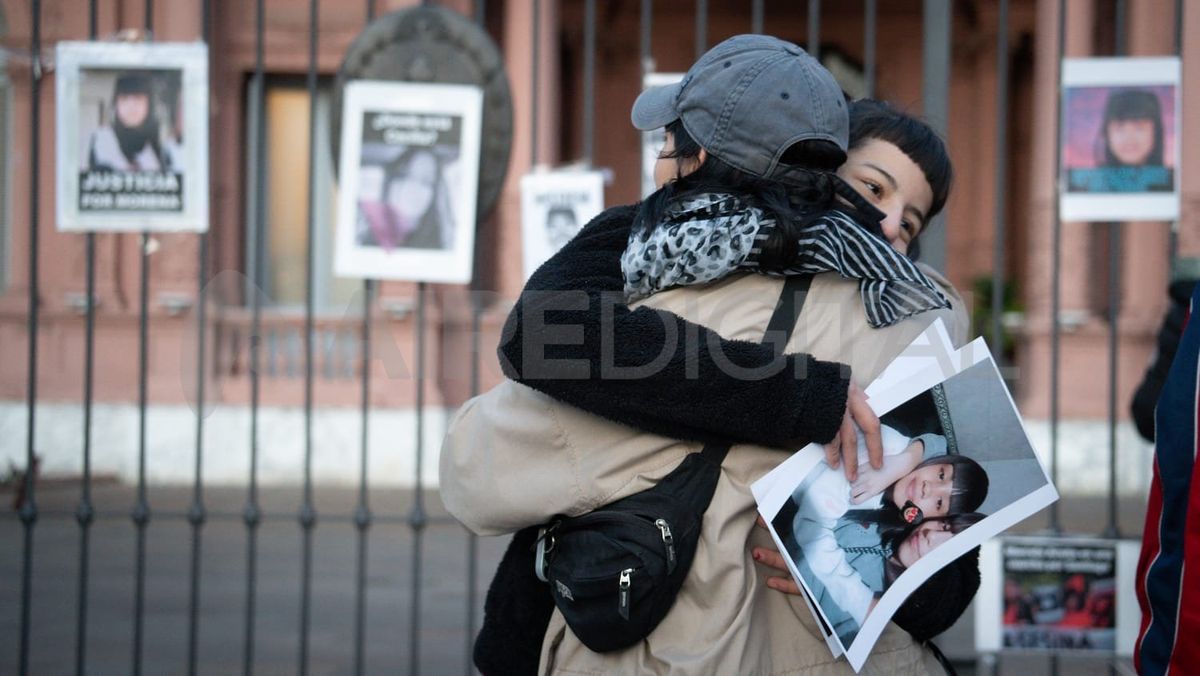Los familiares y amigos de Morena Domínguez se manifestaron este sábado frente a Casa Rosada.