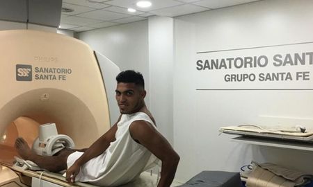 sonrie osella: rafael delgado se realizo la revision medica y luego firma sonrie osella: rafael delgado se realizo la revision medica y luego firma
