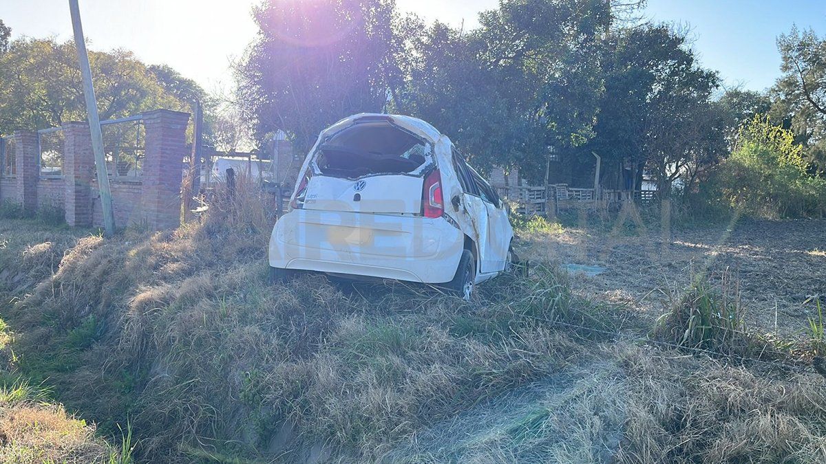 El fallecido y dos ocupantes viajaban en un Volskwagen Up. El fallecido y dos ocupantes viajaban en un Volskwagen Up.