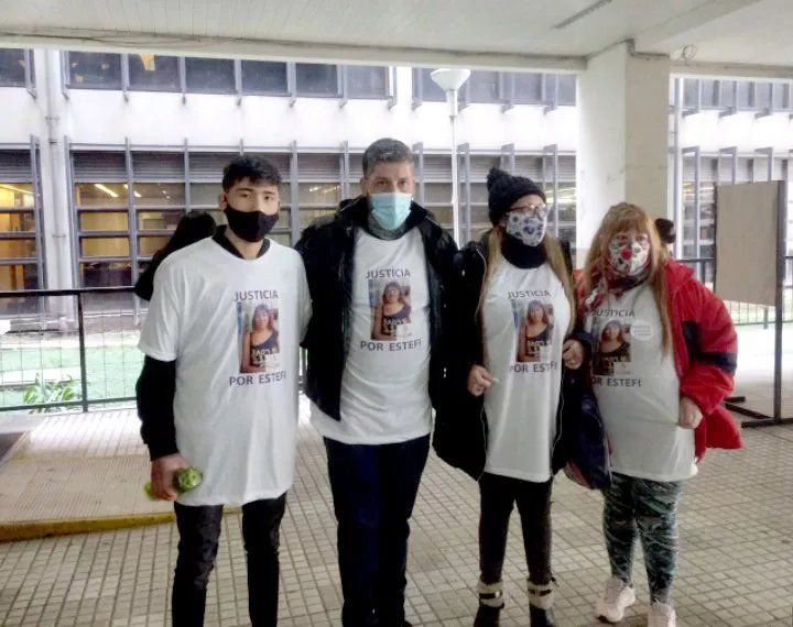 La familia de Estefanía espera el fallo del tribunal que se dará el jueves próximo.