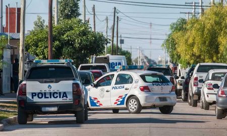 Un nene de 10 años recibió un disparo por accidente en Santiago del Estero. Un nene de 10 años recibió un disparo por accidente en Santiago del Estero.