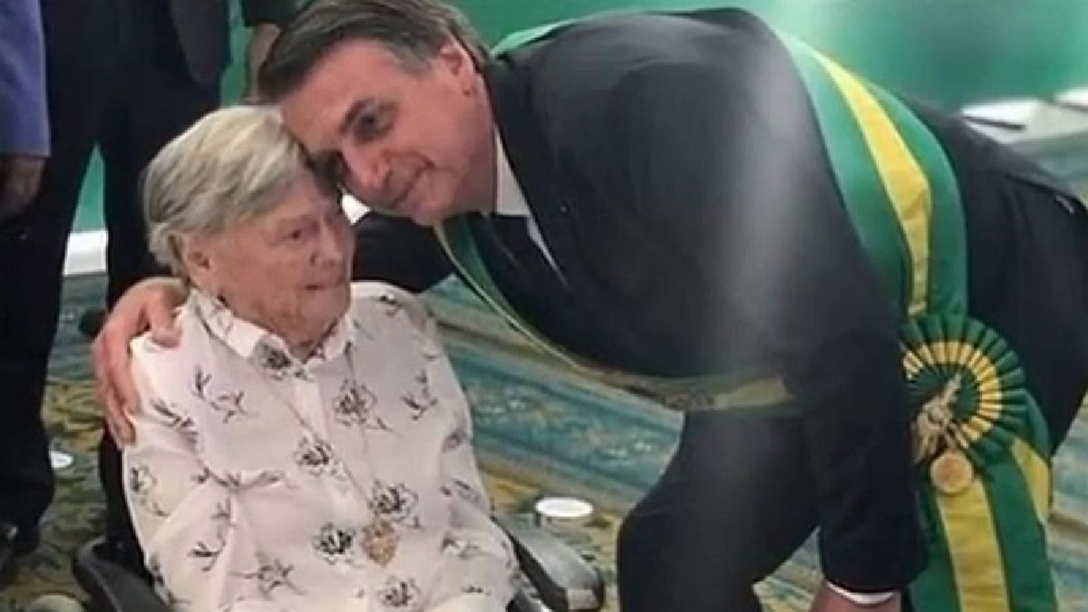 Olinda Bonturi Bolsonaro, la madre del presidente de Brasil, Jair Bolsonaro, falleci&oacute; en la madrugada de este viernes a los 94 a&ntilde;os.