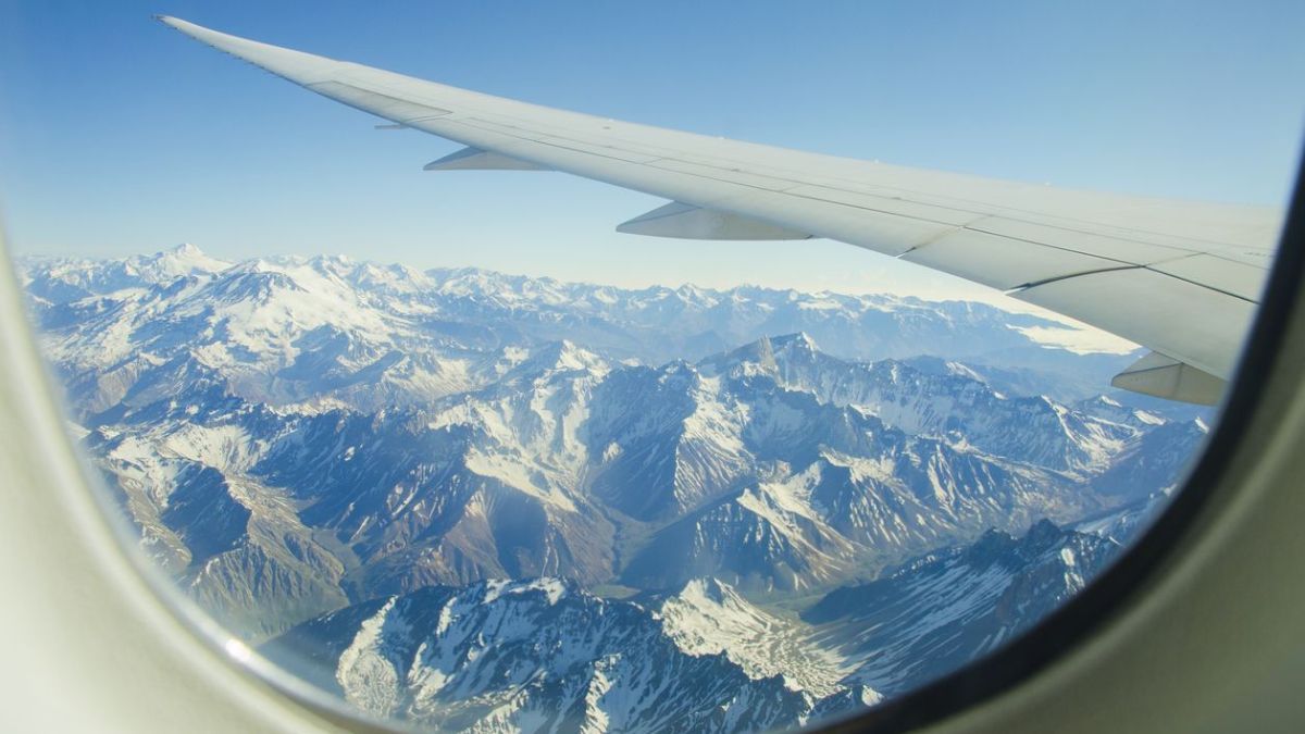 El vuelo más turbulento del mundo dura menos de una hora y cruza el cielo argentino.