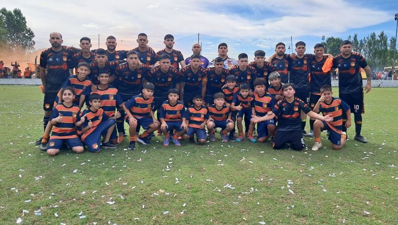 Las Flores II venció por penales a Banco Provincial y ascendió a Primera