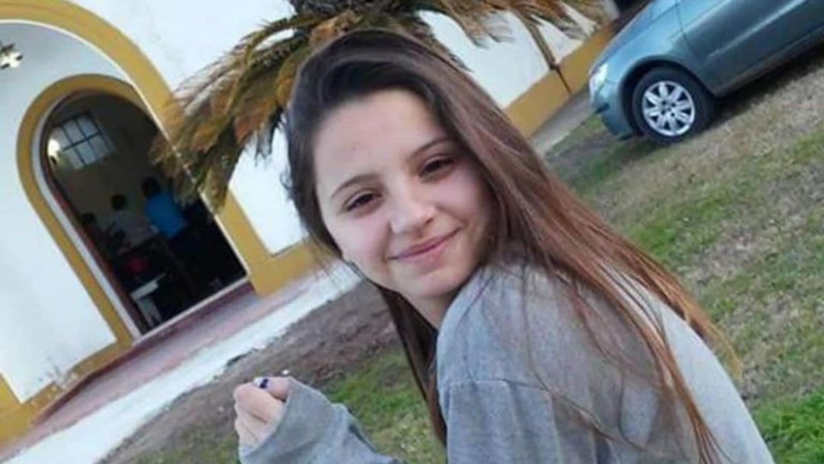 Úrsula Bahillo fue asesinada en 2021 por su expareja, un policía bonaerense. Úrsula Bahillo fue asesinada en 2021 por su expareja, un policía bonaerense.