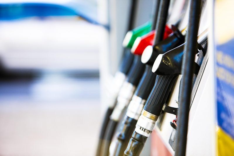 Faeni denuncia que ya se observa faltante de combustibles en algunas estaciones de bandera blanca.