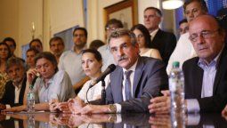 El Frente para la Victoria pide discutir en el Congreso el pedido al FMI El Frente para la Victoria pide discutir en el Congreso el pedido al FMI