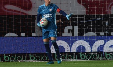 armani renovo contrato con river hasta diciembre de 2024 armani renovo contrato con river hasta diciembre de 2024