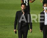 Colón juega ante Gimnasia y Esgrima (LP) por la Copa Diego Maradona y Eduardo Domínguez recupera algunos habituales titulares de sus lesiones. Colón juega ante Gimnasia y Esgrima (LP) por la Copa Diego Maradona y Eduardo Domínguez recupera algunos habituales titulares de sus lesiones.