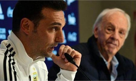 Lionel Scaloni dijo presente en el velorio de César Luis Menotti, en el predio de la AFA. Lionel Scaloni dijo presente en el velorio de César Luis Menotti, en el predio de la AFA.