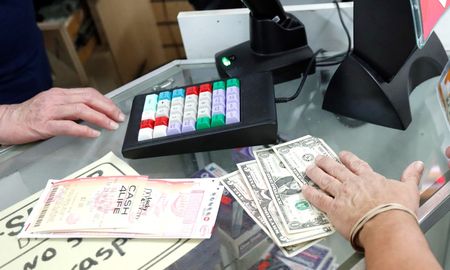 Un premio de locura: ganó casi 345 millones de dólares en la lotería “Powerball”