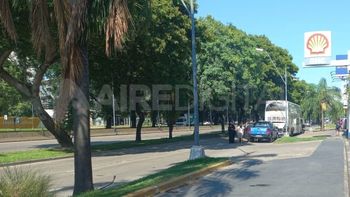 Misterio en torno al colectivo detenido por la policía en avenida Alem