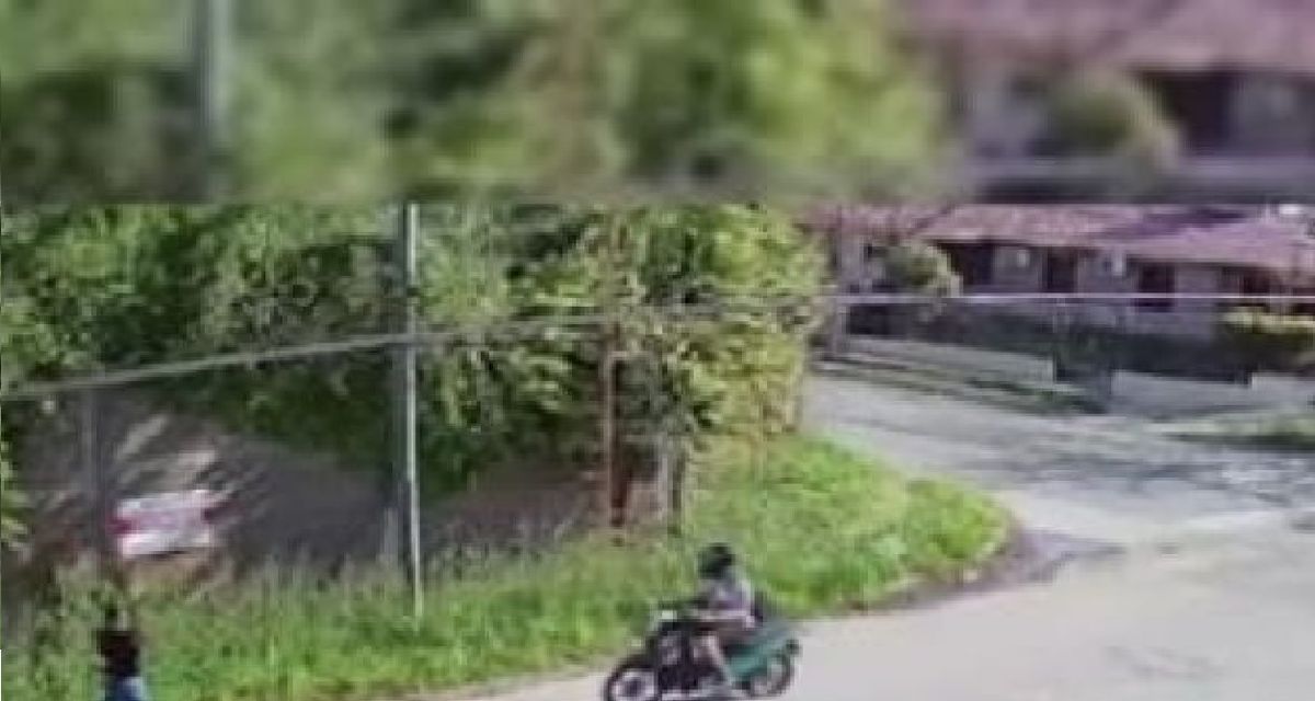 Video: así ataca el sátiro de la moto que abusó de varias mujeres en Paraná