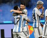 La Selección Argentina goleó 7-0 a Curazao en Santiago del Estero y extendió los festejos por el título en Qatar. La Selección Argentina goleó 7-0 a Curazao en Santiago del Estero y extendió los festejos por el título en Qatar.
