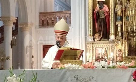 Monseñor Sergio Fenoy en la misa de Guadalupe. Monseñor Sergio Fenoy en la misa de Guadalupe.