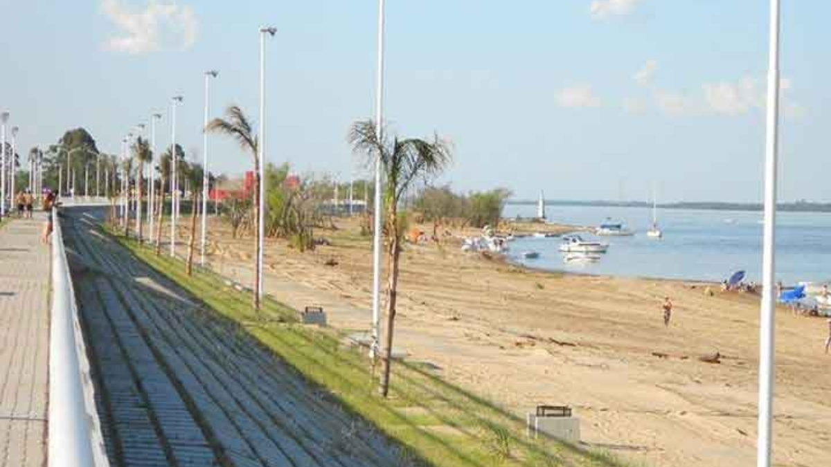 Concepción del Uruguay cuenta con una increíble y extensa playa, la cual es ideal para disfrutar. Concepción del Uruguay cuenta con una increíble y extensa playa, la cual es ideal para disfrutar.