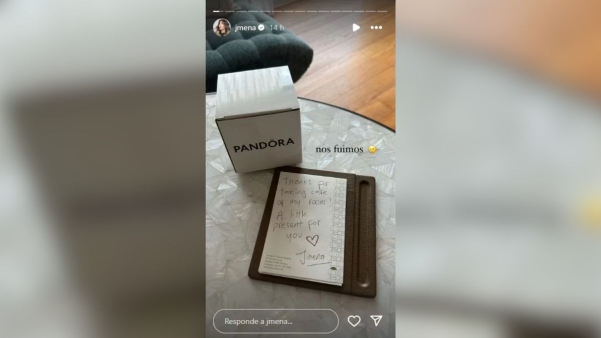 Jimena Barón le hizo un regalo a la empleada de limpieza que estaba a cargo de su habitación. Jimena Barón le hizo un regalo a la empleada de limpieza que estaba a cargo de su habitación.