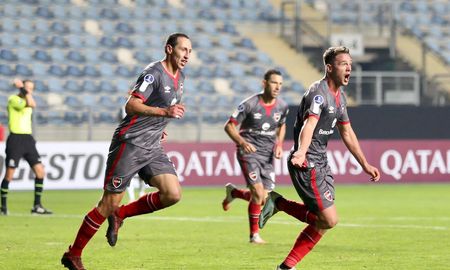 Newells derrotó a Palestino de Chile y se mantiene con chances de clasificar a la segunda ronda de la Copa Sudamericana. Newells derrotó a Palestino de Chile y se mantiene con chances de clasificar a la segunda ronda de la Copa Sudamericana.