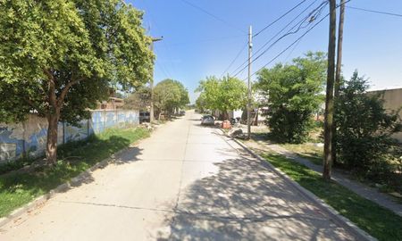 De acuerdo a la acusación, el primer hecho se registró el 24 de enero de 2026,cuando el imputado se trasladó en una motocicleta 110 hasta un domicilio de calle Saavedra al 1700, donde efectuó un disparo contra la vivienda. De acuerdo a la acusación, el primer hecho se registró el 24 de enero de 2026,cuando el imputado se trasladó en una motocicleta 110 hasta un domicilio de calle Saavedra al 1700, donde efectuó un disparo contra la vivienda.