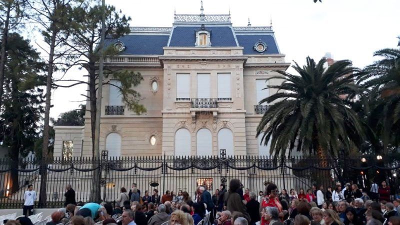 Música, color y fiesta en la reapertura de la Casa de la Cultura