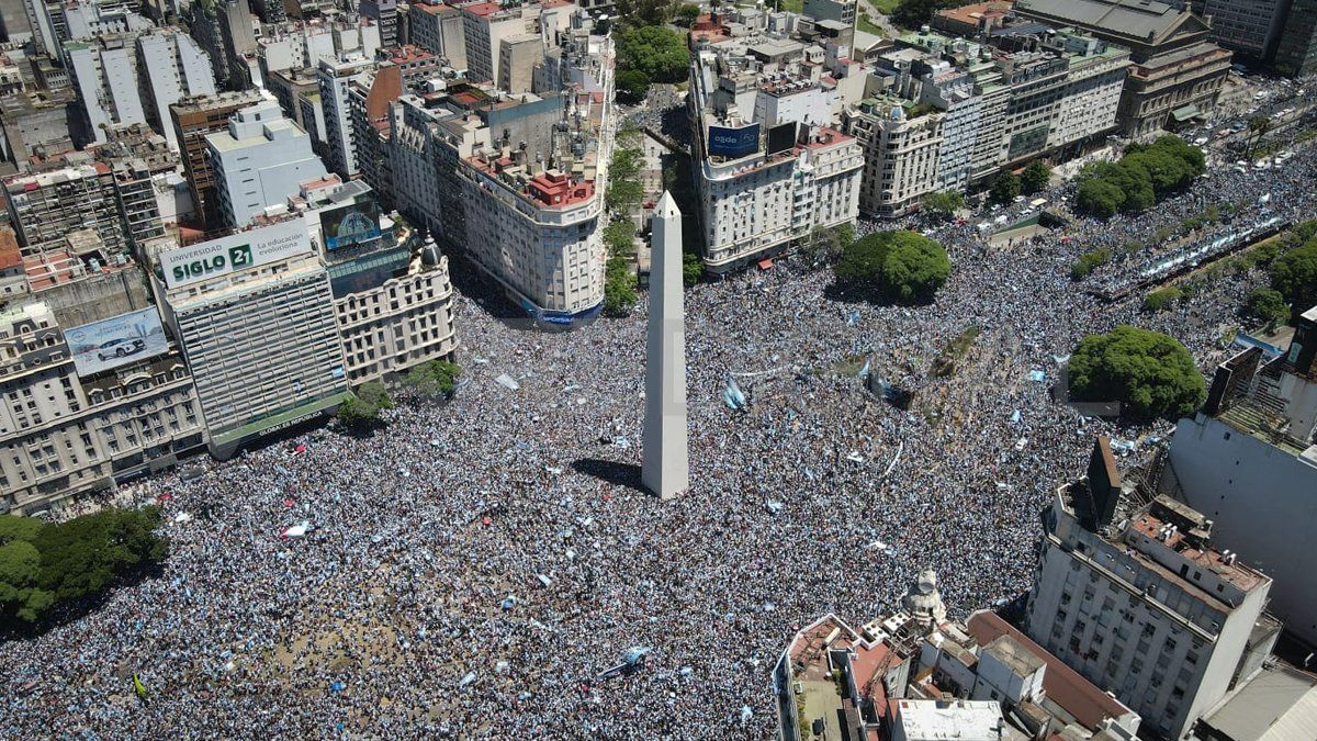 Las imágenes del drone de AIRE en los festejos históricos del campeonato del mundo en Buenos Aires