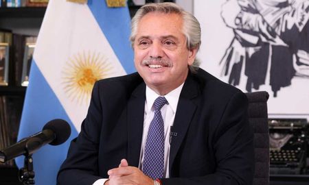 El Presidente volvió esta tarde a las actividades presenciales luego de resultar negativo un nuevo test PCR contra el coronavirus. El Presidente volvió esta tarde a las actividades presenciales luego de resultar negativo un nuevo test PCR contra el coronavirus.