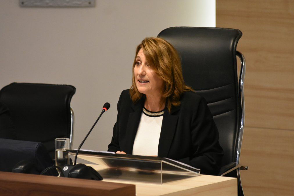 Mónica Fein encabezó el último acto de apertura de su gestión