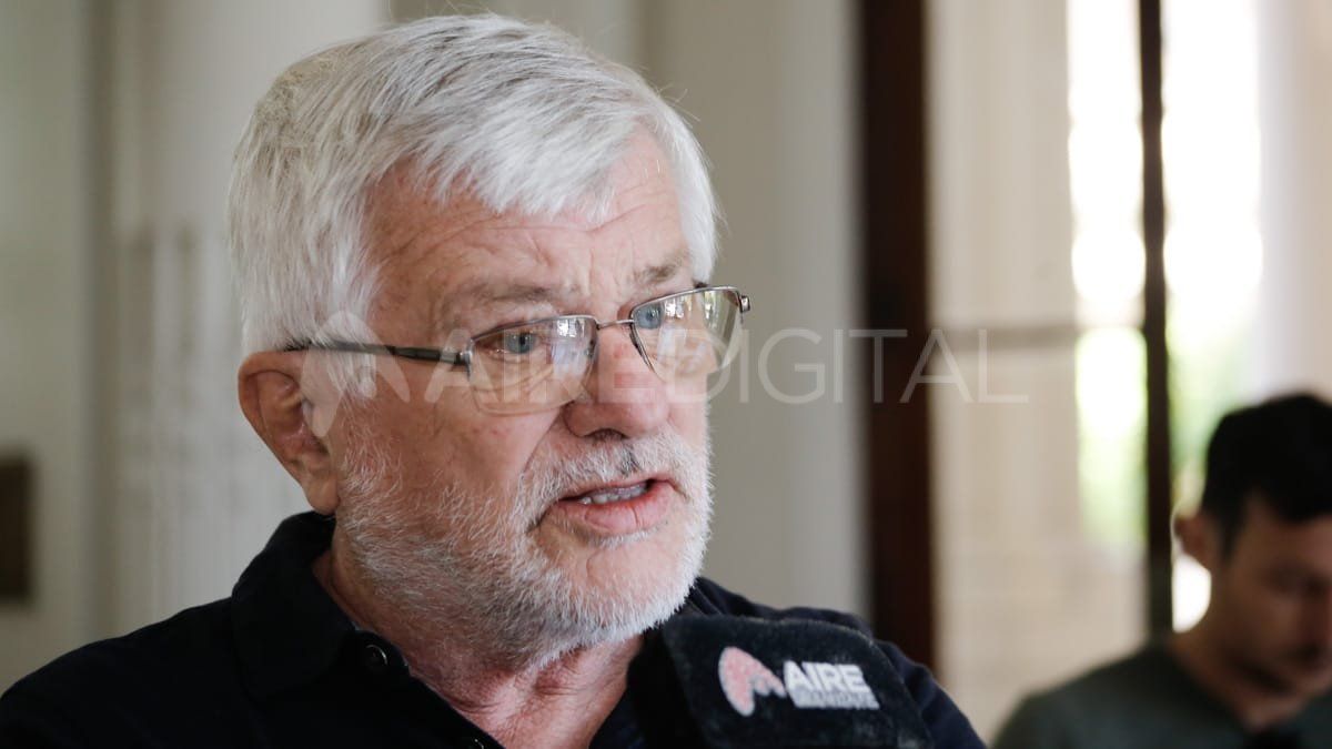 En cuanto a la negociación paritaria, el titular de ATE advirtió que “vamos a discutir lo que tenemos que discutir, que es el salario y las condiciones de trabajo”