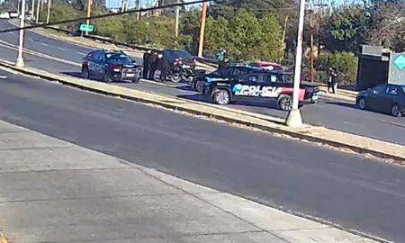 El accidente ocurrió en el kilómetro 0 de Ruta 1, en San José del Rincón. Hubo demoras y la calzada quedó parcialmente interrumpida. El accidente ocurrió en el kilómetro 0 de Ruta 1, en San José del Rincón. Hubo demoras y la calzada quedó parcialmente interrumpida.
