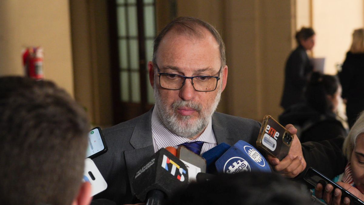 Jorge Nessier, fiscal regional de Santa Fe. Jorge Nessier, fiscal regional de Santa Fe.