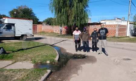 Lisandro de la Torre y Juan Díaz de Solís, donde rebalsaron las cloacas. Lisandro de la Torre y Juan Díaz de Solís, donde rebalsaron las cloacas.