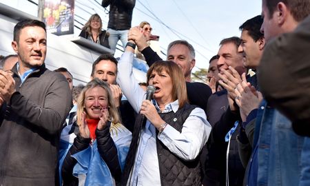 Vamos a hacer las cosas que hay que hacer para bajar la inflación, dijo Bullrich. Vamos a hacer las cosas que hay que hacer para bajar la inflación, dijo Bullrich.