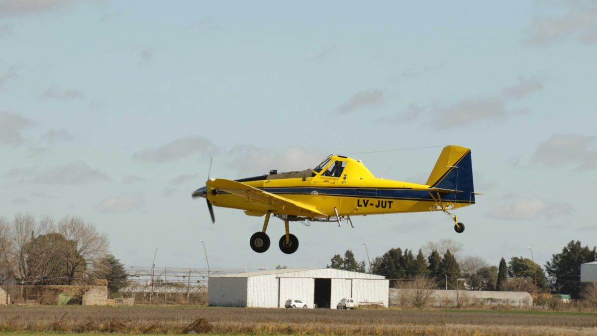 Durante la mañana se realizó el transporte de los brigadistas vía helicóptero a la zona afectada en Entre Ríos.