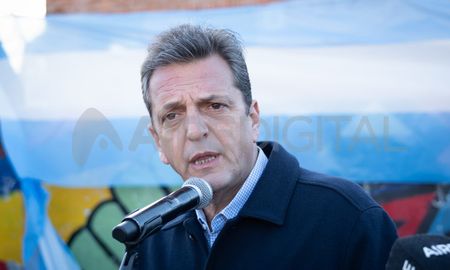 La candidatura de Sergio Massa apuntaba a lograr un esquema de unidad dentro de la coalición oficialista. El electorado le dio la espalda. La candidatura de Sergio Massa apuntaba a lograr un esquema de unidad dentro de la coalición oficialista. El electorado le dio la espalda.