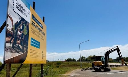 La Municipalidad de Santo Tomé realiza una intervención clave para mejorar la circulación del tránsito y la seguridad vial en ese sector de la ciudad. La Municipalidad de Santo Tomé realiza una intervención clave para mejorar la circulación del tránsito y la seguridad vial en ese sector de la ciudad.