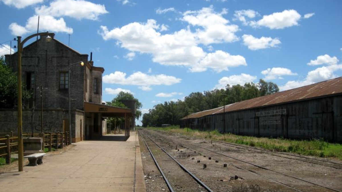 Santa Lucía es un pequeño destino dentro de la provincia de Buenos Aires. Santa Lucía es un pequeño destino dentro de la provincia de Buenos Aires.