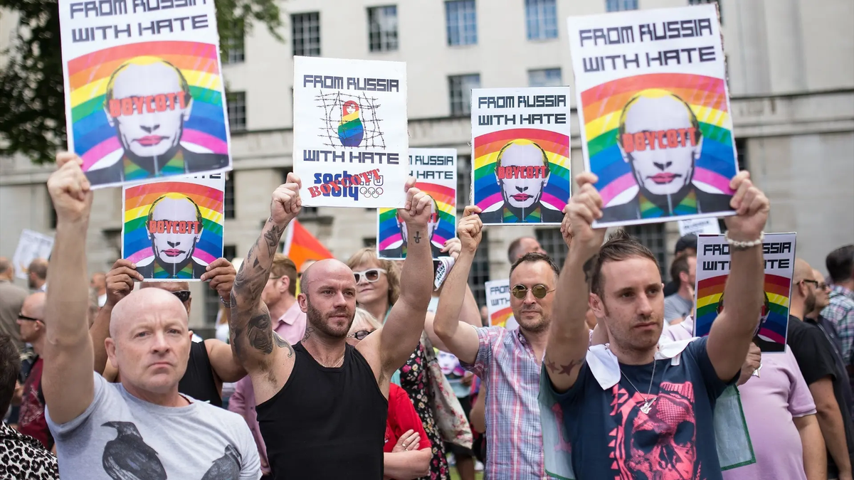 Rusia prohíbe el movimiento LGBT y lo declara como una organización extremista
