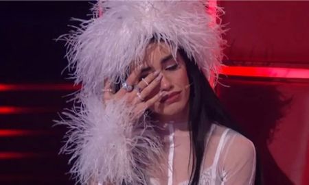 Lali Espósito emocionada durante una de las presentaciones en La Voz Argentina. Lali Espósito emocionada durante una de las presentaciones en La Voz Argentina.