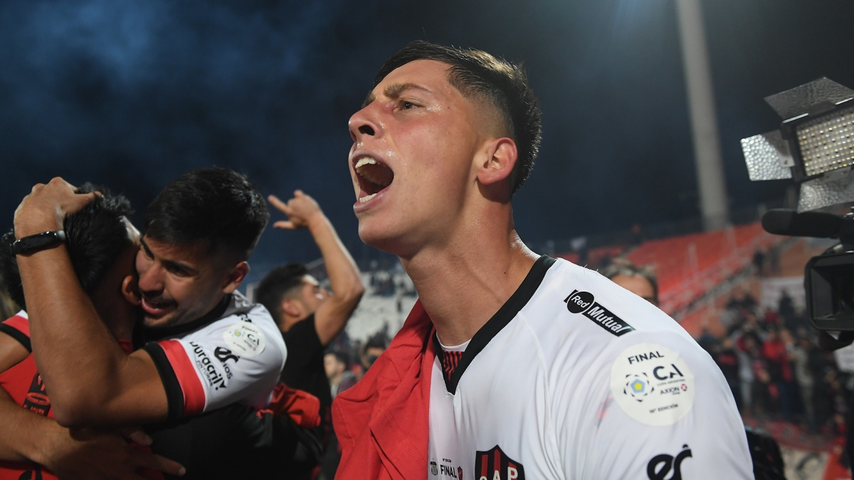 Patronato es el segundo equipo argentino que participará de la Copa Libertadores de América tras el descenso al Nacional. El anterior fue Tigre, cuando descendió en 2019.