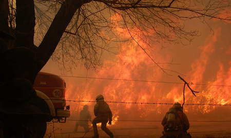 Hay más de 150 personas evacuadas, animales y casas quemadas en Córdoba. Hay más de 150 personas evacuadas, animales y casas quemadas en Córdoba.