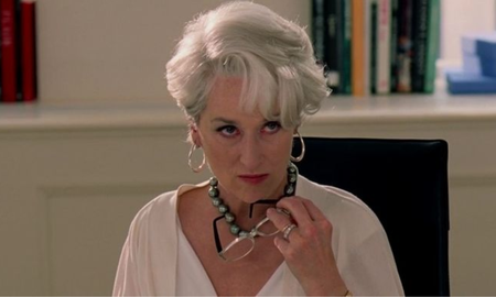 Como en El diablo viste a la moda, un rechazo al abrazo puede reflejar la necesidad de control de una Miranda Priestly. Como en El diablo viste a la moda, un rechazo al abrazo puede reflejar la necesidad de control de una Miranda Priestly.