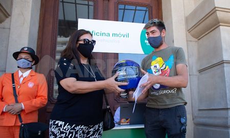La Municipalidad puso en marcha una iniciativa que tiene como objetivo asesorar, generar un registro y promover el uso responsable de motovehículos. Asimismo, se entregan cascos a quienes cumplan ciertos requisitos y tramiten la licencia por primera vez. La Municipalidad puso en marcha una iniciativa que tiene como objetivo asesorar, generar un registro y promover el uso responsable de motovehículos. Asimismo, se entregan cascos a quienes cumplan ciertos requisitos y tramiten la licencia por primera vez.