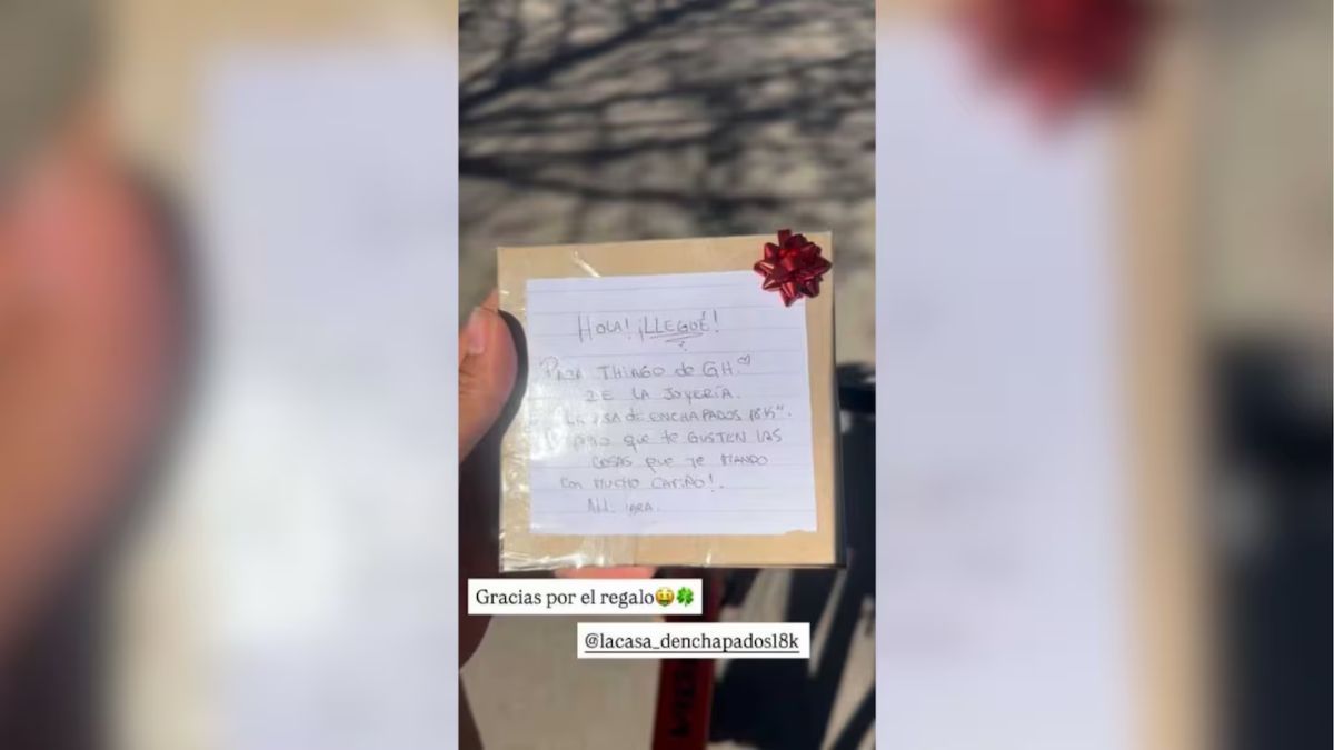 A través de una historia en Instagram, Thiago Medina compartió con sus seguidores el regalo que le hicieron. A través de una historia en Instagram, Thiago Medina compartió con sus seguidores el regalo que le hicieron.