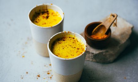 Leche de cúrcuma, una bebida saludable Leche de cúrcuma, una bebida saludable