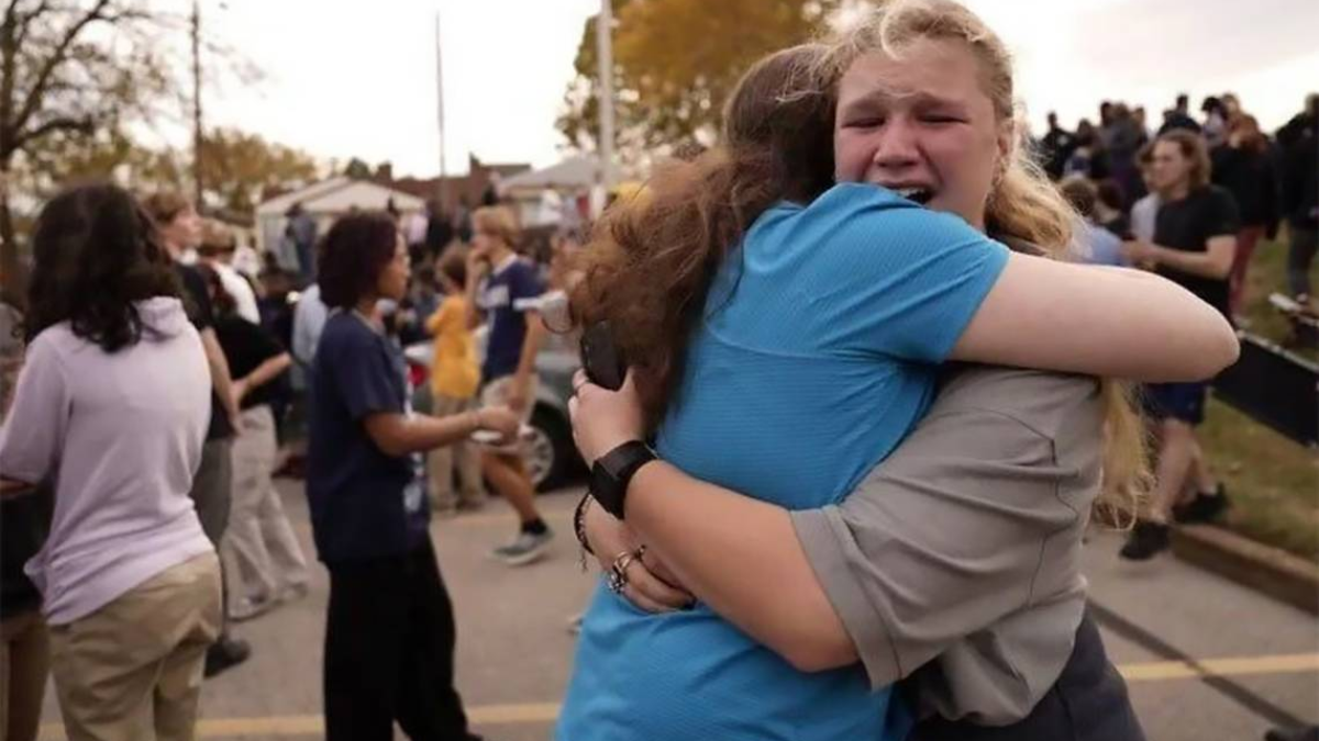 Un nuevo tiroteo en una escuela de Estados Unidos deja tres muertos y seis heridos.