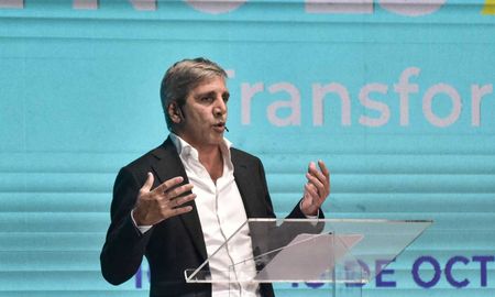 El ministro de Economía, Luis Caputo, aseguró que hay muchos militando corridas. El ministro de Economía, Luis Caputo, aseguró que hay muchos militando corridas.