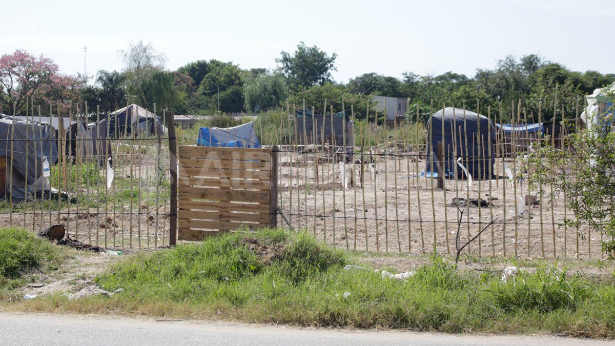 Se cumple un mes de las usurpaciones en los terrenos federales y todo sigue igual